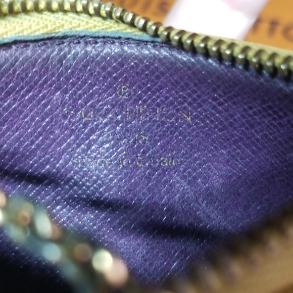 Authentic Louis Vuitton coin pouch card holder - Picture 6 of 7